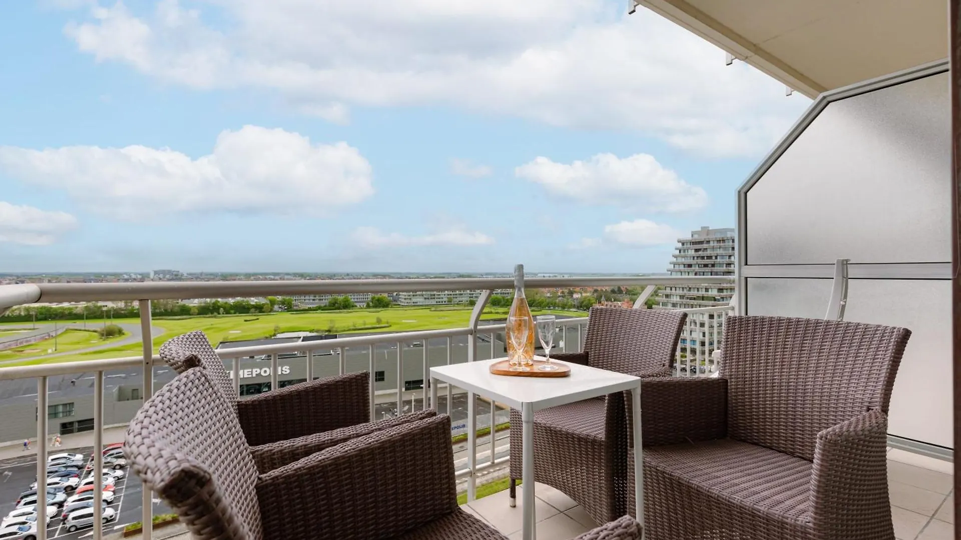 Huswell - New Apartment With Beautiful Sea View Остенде